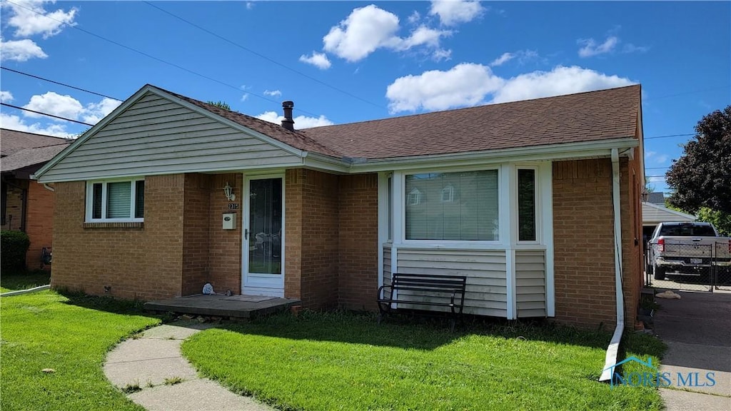 2315 Ann Dr, Toledo, OH 43613 - photo 3