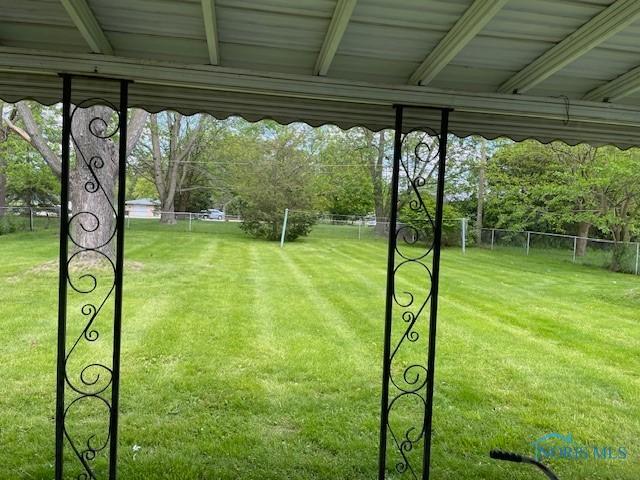 925 S Cherry St, Bryan, OH 43506 - view of yard