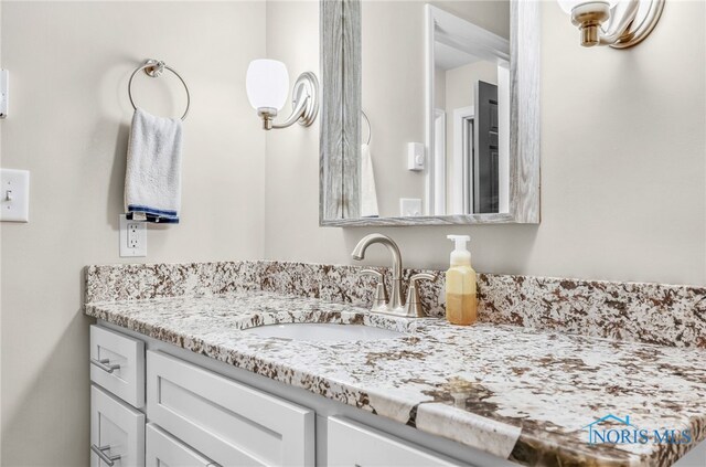 524 Sutton Pl, Findlay, OH 45840 - bathroom featuring vanity
