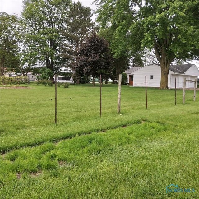 15979 Hill Rd, Defiance, OH 43512 - view of grassy yard
