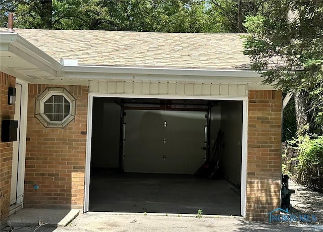 3530 Helene Ct, Toledo, OH 43623 - view of garage