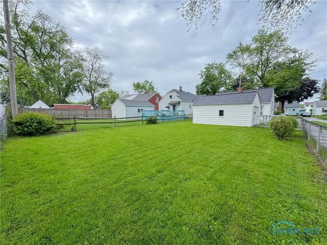 4635 Vermaas Ave, Toledo, OH 43612 - view of yard