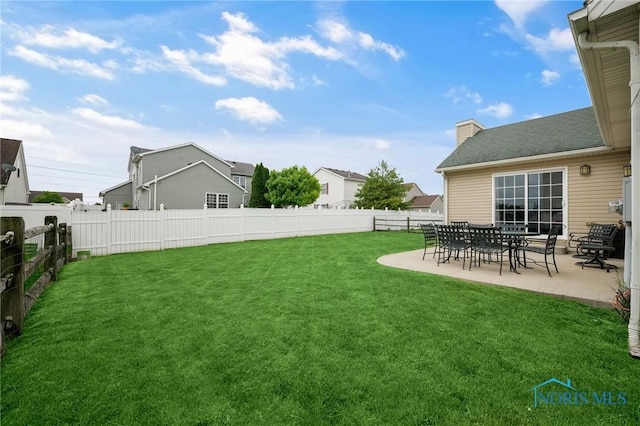 819 Wood Sorrel Ln, Perrysburg, OH 43551 - view of yard featuring a patio area