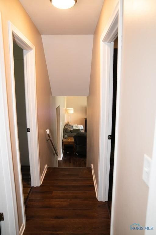 615 Hillcrest Ave, Findlay, OH 45840 - hallway with dark wood-style flooring and an upstairs landing