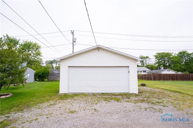 1618 S Clinton St, Defiance, OH 43512 - view of detached garage