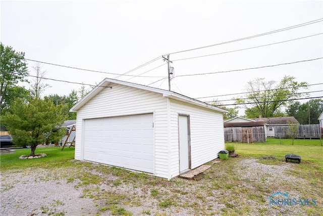 1618 S Clinton St, Defiance, OH 43512 - view of detached garage