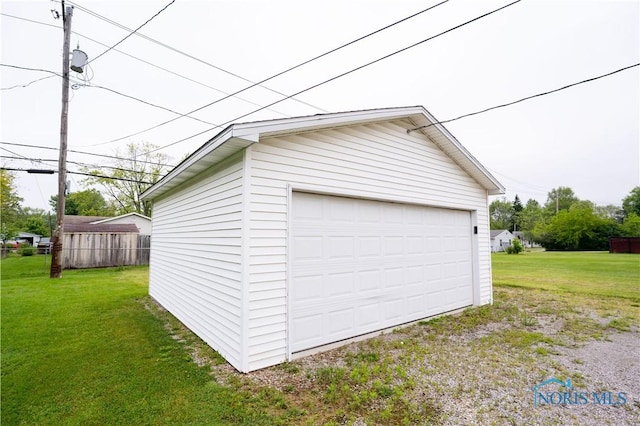 1618 S Clinton St, Defiance, OH 43512 - view of detached garage