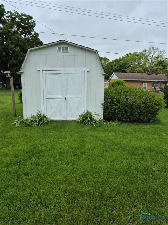 1100 Cherry Ln, Findlay, OH 45840 - view of shed