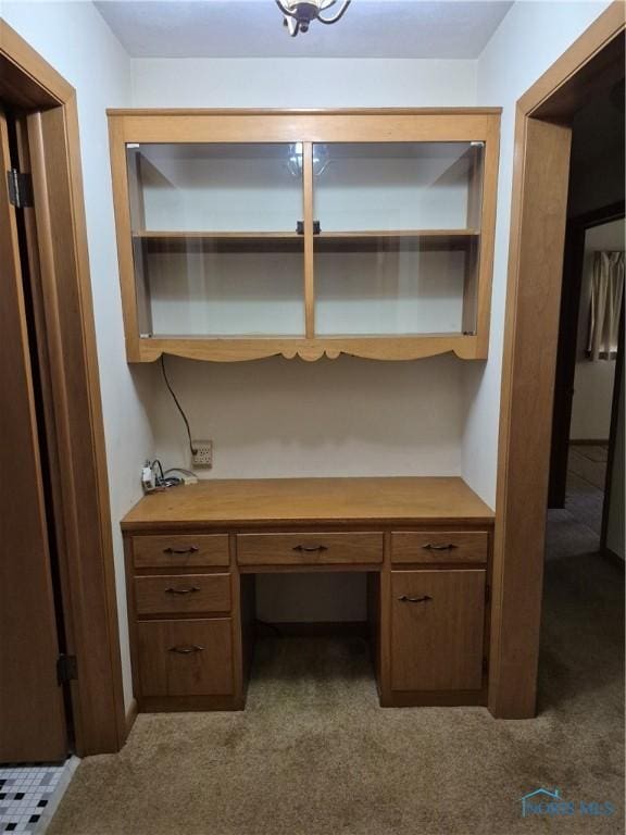 1100 Cherry Ln, Findlay, OH 45840 - unfurnished office featuring carpet and built in desk