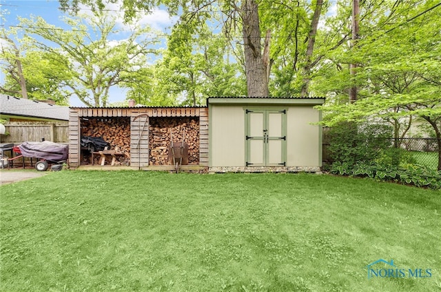 2742 Sandalwood Ave, Toledo, OH 43614 - view of yard