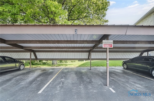 6640 Salisbury Rd Unit 212, Maumee, OH 43537 - view of covered parking lot