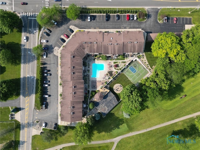 6640 Salisbury Rd Unit 212, Maumee, OH 43537 - aerial view of property and surrounding area with a pool