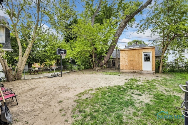 2146 Alvin St, Toledo, OH 43607 - view of yard