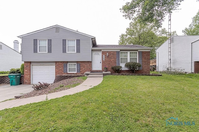 2474 Bedford Ln, Northwood, OH 43619 - photo 1