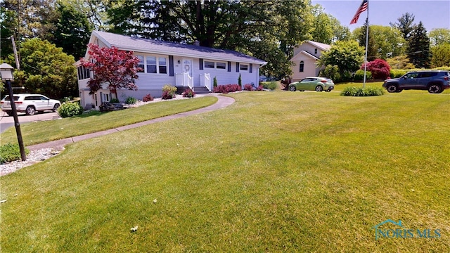 1501 Tiffin Rd, Fremont, OH 43420 - view of front of home featuring a front yard