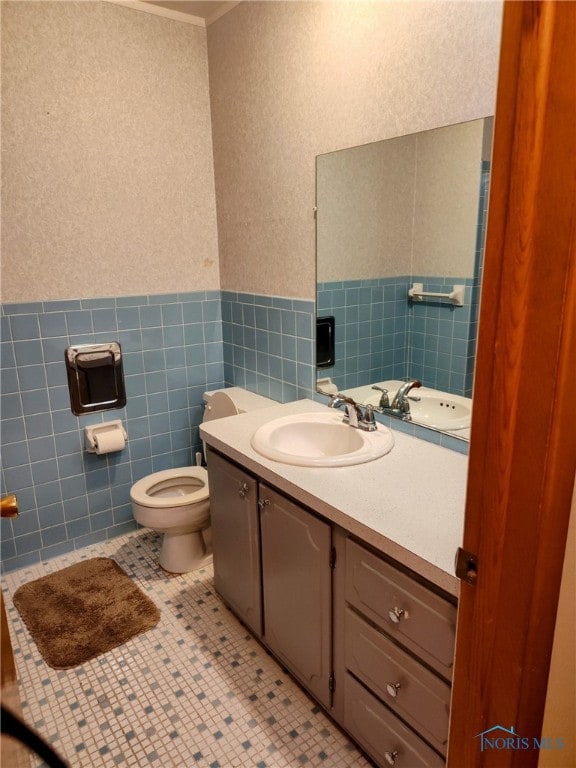 305 Ponderosa Dr, Oregon, OH 43616 - photo 10