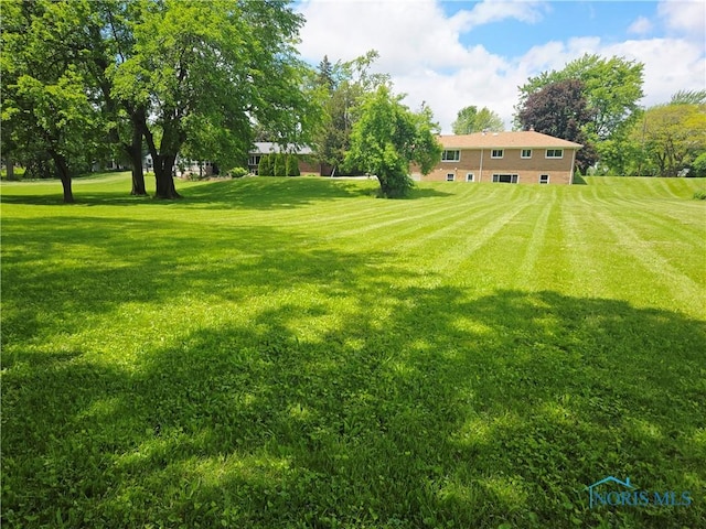 421 Parklane Dr, Woodville, OH 43469 - photo 3