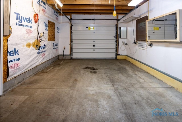 555 Race St, Clyde, OH 43410 - view of garage