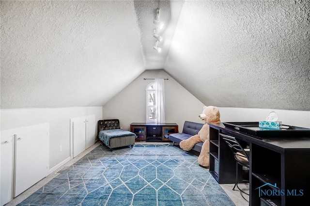 8420 Willow Glen Ct, Holland, OH 43528 - living area with a textured ceiling and vaulted ceiling