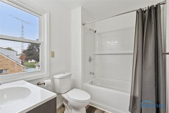 3409 Kirby Pl, Toledo, OH 43608 - full bath featuring shower / tub combo with curtain, toilet, and vanity