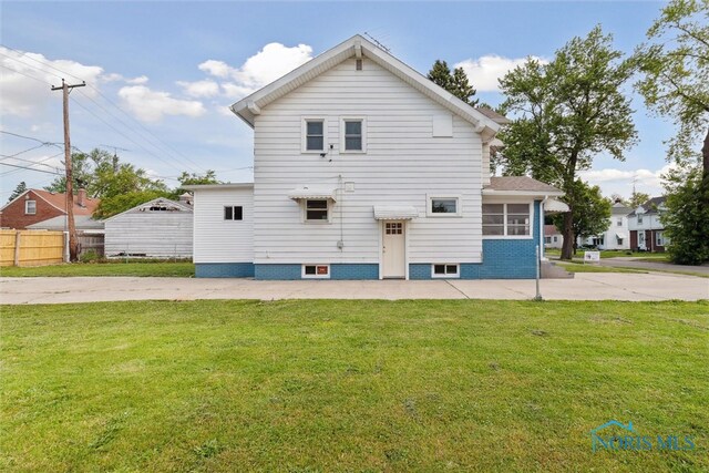 3409 Kirby Pl, Toledo, OH 43608 - view of back of house