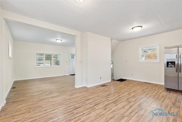 3409 Kirby Pl, Toledo, OH 43608 - empty room featuring light wood finished floors and baseboards