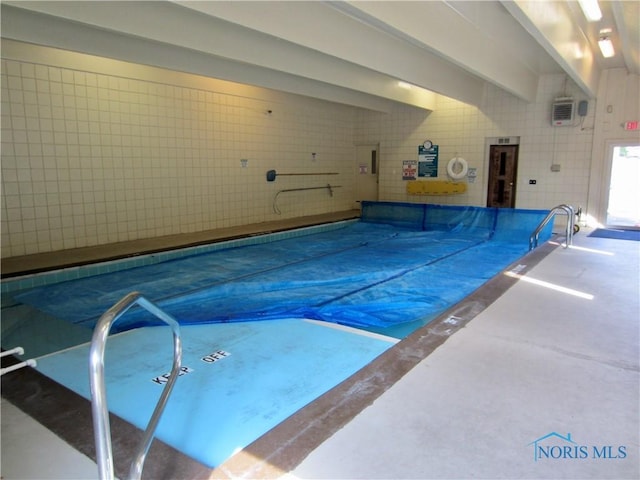 4343 W Bancroft St Unit 2D, Toledo, OH 43615 - view of indoor pool