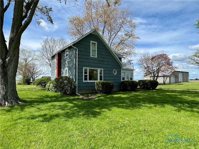 11157 State Route 500, Paulding, OH 45879 - view of side of property with a yard