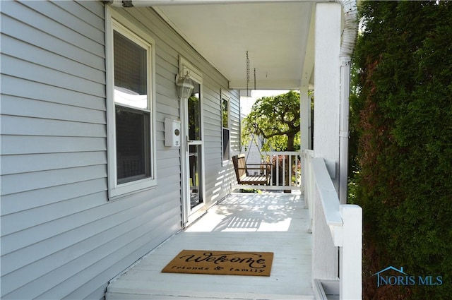 225 Lester Ave, Findlay, OH 45840 - photo 2