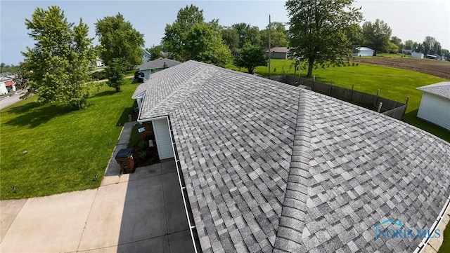 327 Klingler Rd, Paulding, OH 45879 - exterior view of roof with shingles