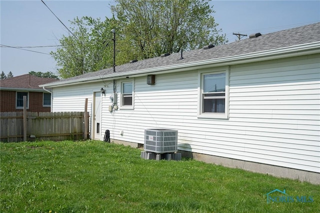 327 Klingler Rd, Paulding, OH 45879 - back of property featuring a shingled roof