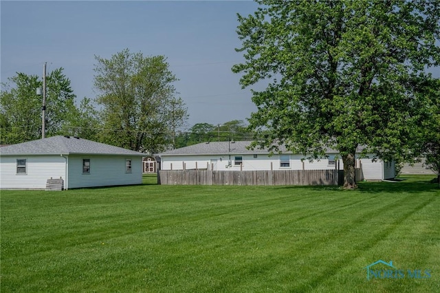 327 Klingler Rd, Paulding, OH 45879 - view of yard