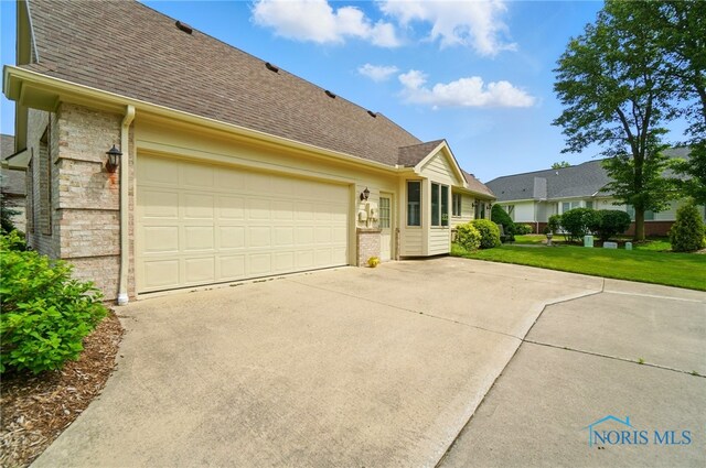 210 Willowood Cir, Bowling Green, OH 43402 - photo 31