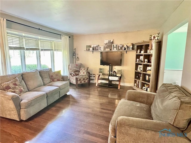 309 Koerber Dr, Defiance, OH 43512 - living room with wood finished floors