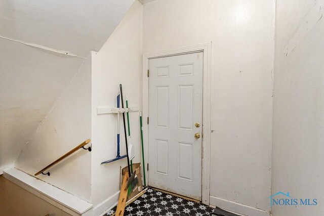 3819 Rushland Ave, Toledo, OH 43613 - foyer featuring tile patterned floors