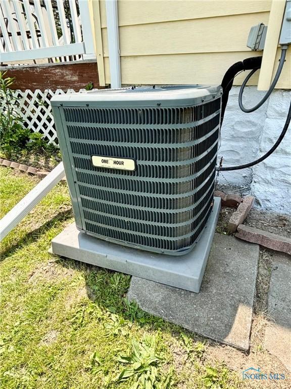 1522 Nevada St, Toledo, OH 43605 - exterior view of cooling unit