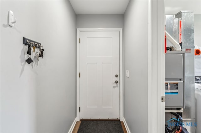 1313 Washington Ave, Findlay, OH 45840 - doorway to outside with baseboards