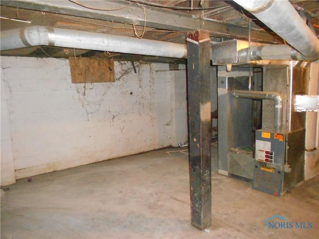 2815 Mulberry St, Toledo, OH 43608 - view of unfinished basement