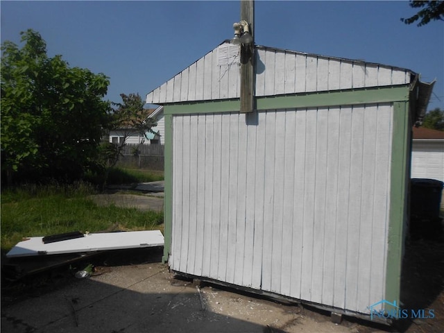 2815 Mulberry St, Toledo, OH 43608 - view of outdoor structure