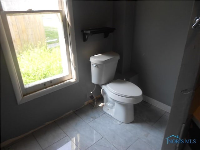 2815 Mulberry St, Toledo, OH 43608 - half bathroom with toilet and baseboards