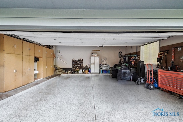 4723 High Oaks Blvd, Toledo, OH 43623 - view of garage