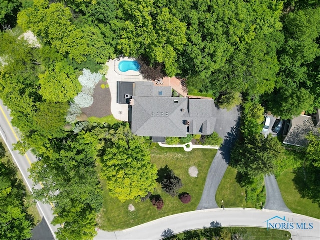 25840 W River Rd, Perrysburg, OH 43551 - aerial view of a pool