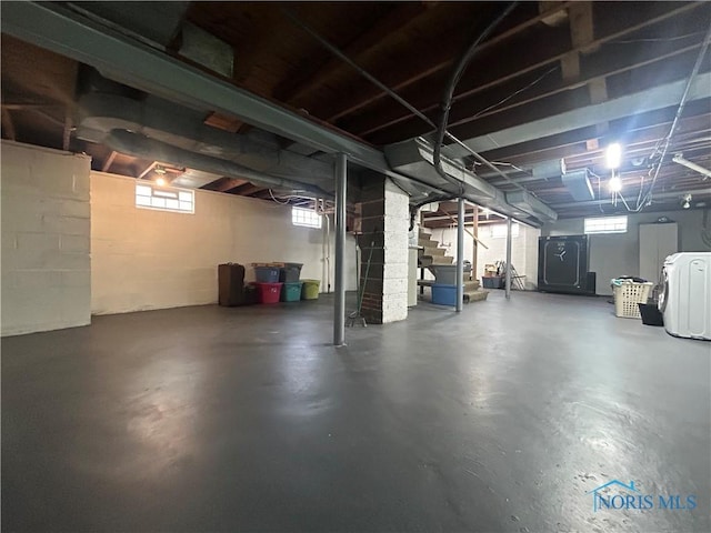 3030 Colby Dr, Toledo, OH 43614 - basement featuring washer / dryer