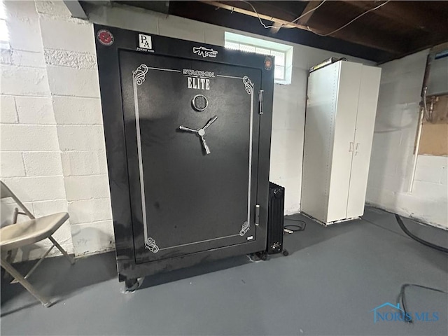 3030 Colby Dr, Toledo, OH 43614 - basement featuring concrete block wall