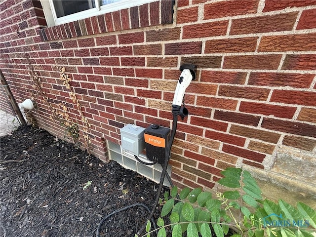 3030 Colby Dr, Toledo, OH 43614 - exterior view of brick siding