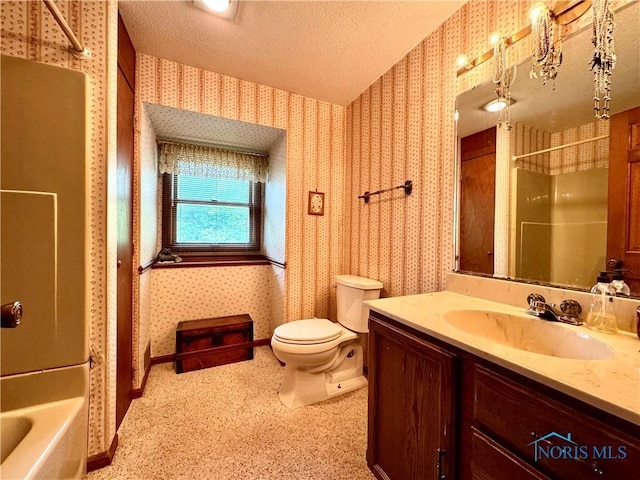 1508 Darbyshire Dr, Defiance, OH 43512 - full bath featuring wallpapered walls, toilet, vanity, a textured ceiling, and shower / washtub combination