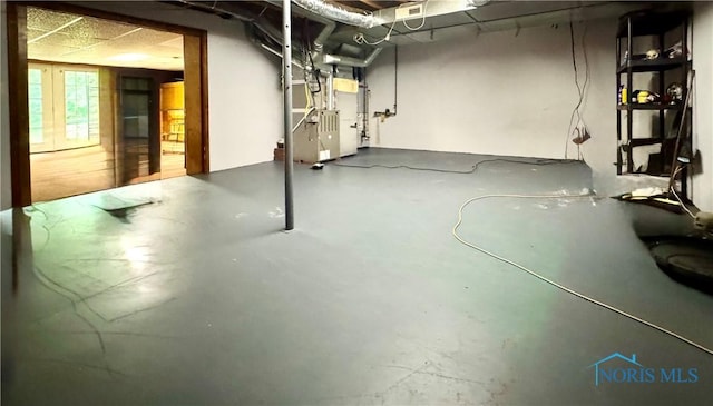 1508 Darbyshire Dr, Defiance, OH 43512 - basement featuring heating unit