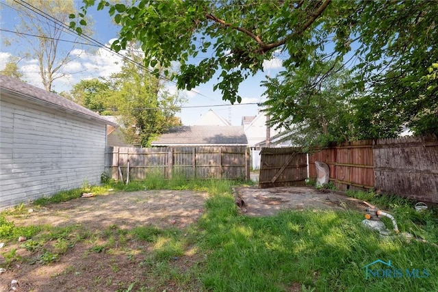715 Nicholas St, Toledo, OH 43609 - view of fenced backyard