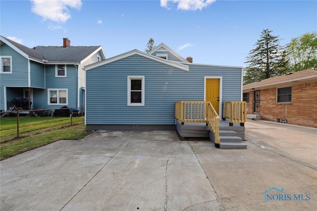 1006 Brookley Blvd, Toledo, OH 43607 - back of property featuring a patio area