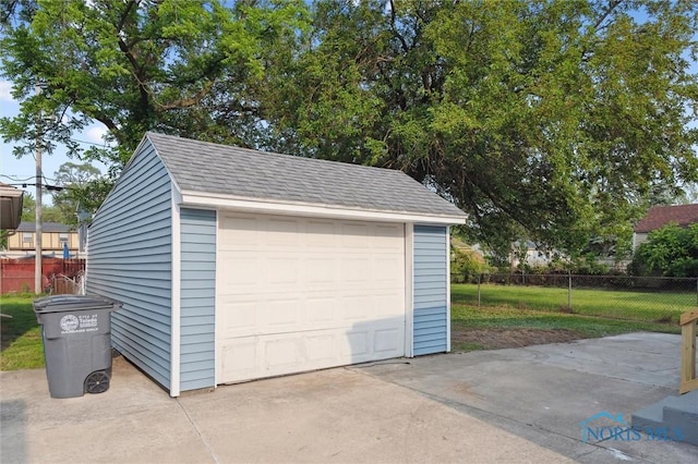 1006 Brookley Blvd, Toledo, OH 43607 - detached garage with concrete driveway